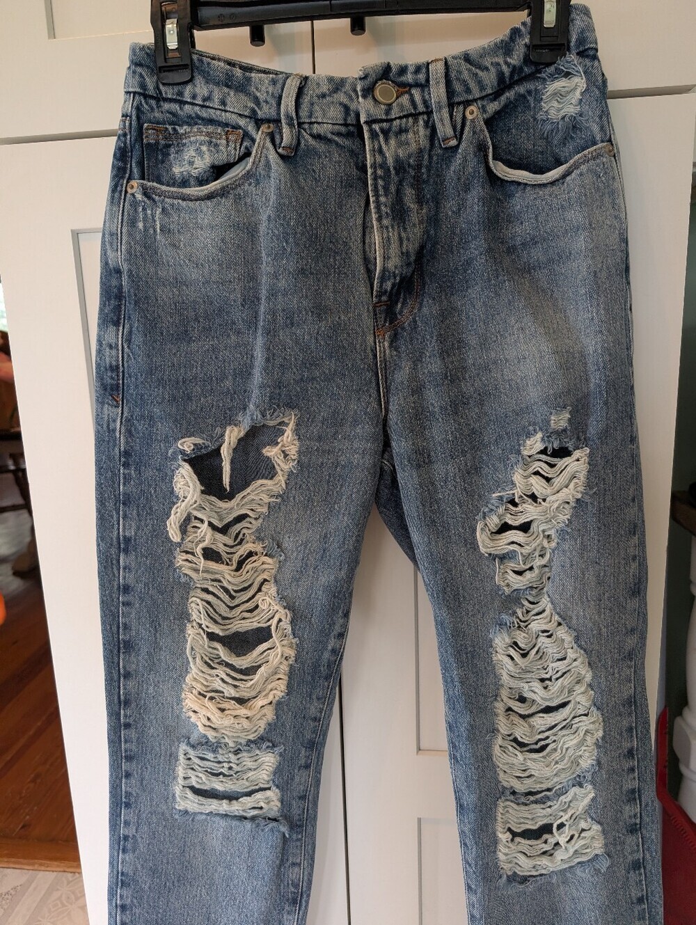 Good American Good Boy Distressed Boyfriend Jeans Wmns 4/2-7 Mead Wash GBNSLI999